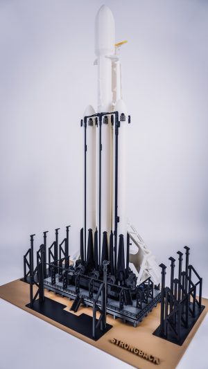 FALCON 9/FALCON HEAVY/STRONGBACK-S1 Bundle